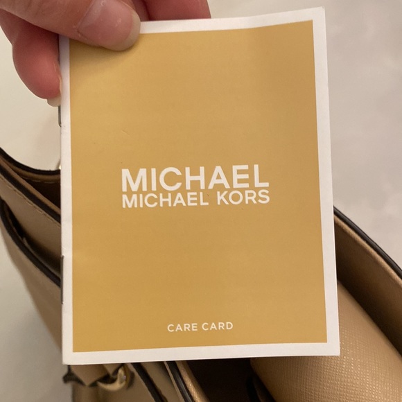 NWOT Michael Kors med Hamilton satchel. - Picture 8 of 13